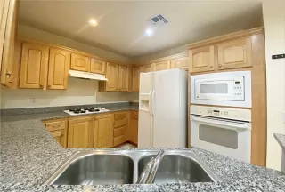 Photo #2: 2436561 Listing 