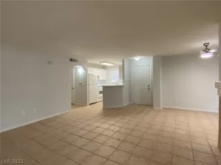 Photo #4: 2436583 Listing 