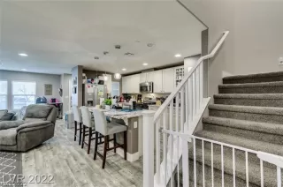 Photo #2: 2436598 Listing 