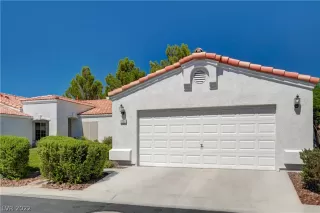 Photo #2: 2436603 Listing