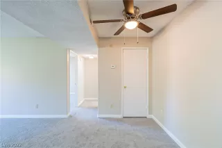 Photo #5: 2436702 Listing