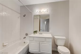 Photo #6: 2436721 Listing 