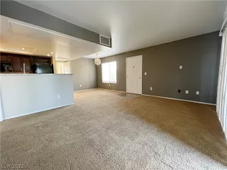 Photo #2: 2436748 Listing 