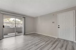 Photo #1: 2436764 Listing