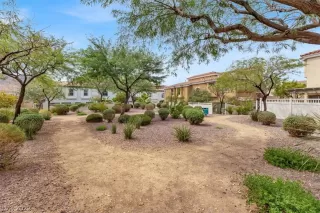 Photo #2: 2436778 Listing