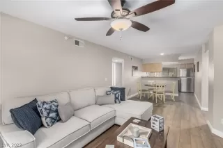 Photo #3: 2436802 Listing 