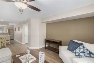 Photo #4: 2436802 Listing 