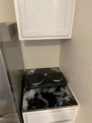 Photo #2: 2436824 Listing 