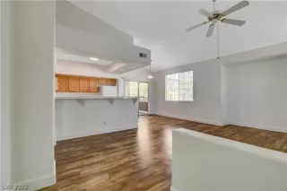 Photo #1: 2436827 Listing