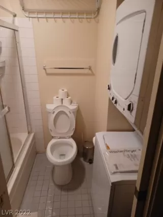 Photo #5: 2436860 Listing 