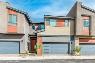 Photo #1: 2436898 Listing 