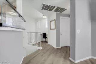 Photo #3: 2436908 Listing 