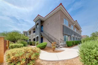 Photo #1: 2436927 Listing