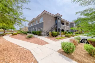 Photo #2: 2436927 Listing