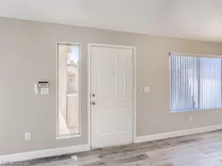 Photo #1: 2436931 Listing