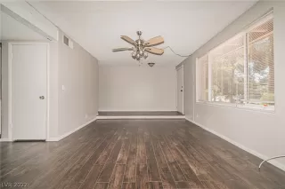 Photo #2: 2437106 Listing 