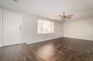 Photo #3: 2437106 Listing 