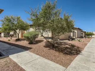 Photo #2: 2437130 Listing 