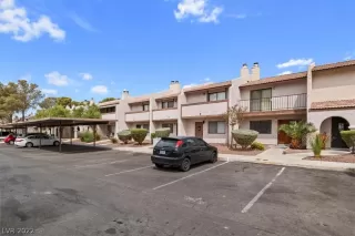 Photo #3: 2437151 Listing