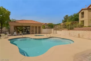 Photo #1: 2437190 Listing 