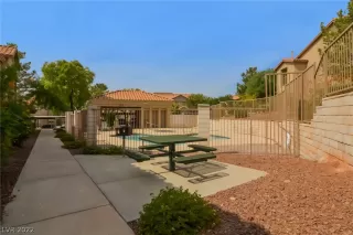 Photo #2: 2437190 Listing 