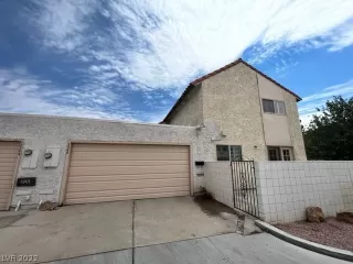 Photo #4: 2437206 Listing 