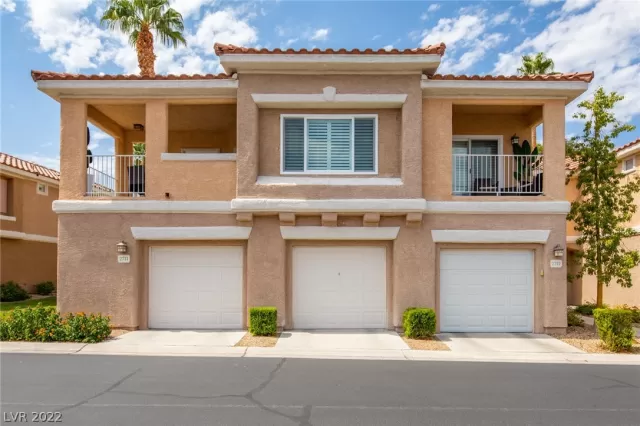 MLS: 2437219 Condo For Sale