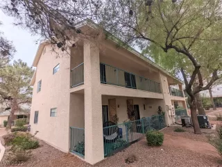 Photo #1: 2437225 Listing 