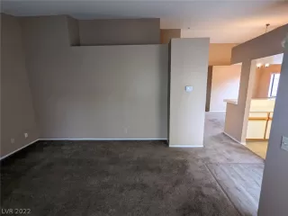 Photo #5: 2437225 Listing 