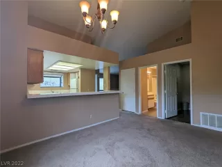 Photo #6: 2437225 Listing 