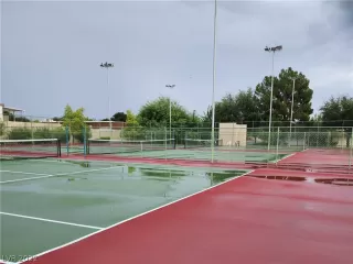 Photo #3: 2437234 Listing