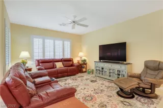 Photo #5: 2437300 Listing