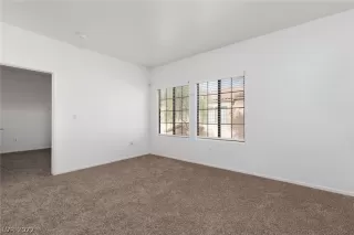 Photo #3: 2437317 Listing 