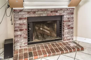 Photo #5: 2437324 Listing 