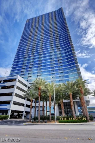 Photo #1: 2437329 Listing 