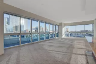 Photo #4: 2437329 Listing 