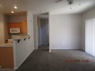 Photo #1: 2437389 Listing 