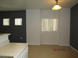 Photo #4: 2437389 Listing 