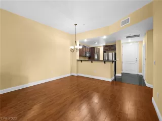 Photo #2: 2437424 Listing 