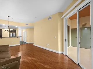 Photo #3: 2437424 Listing 