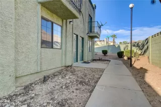 Photo #2: 2437457 Listing 