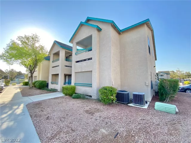 MLS: 2437628 Condo For Sale