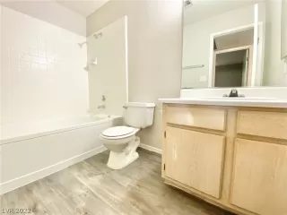 Photo #4: 2437628 Listing 