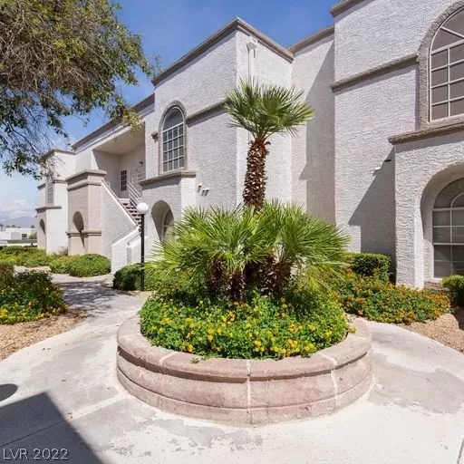 MLS: 2437689 Condo For Sale