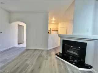 Photo #1: 2437694 Listing