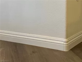 Photo #2: 2437694 Listing