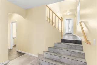 Photo #2: 2437700 Listing