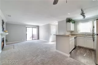 Photo #5: 2437724 Listing 