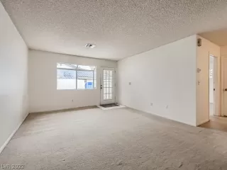 Photo #1: 2437732 Listing