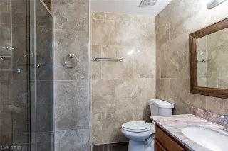 Photo #3: 2437764 Listing